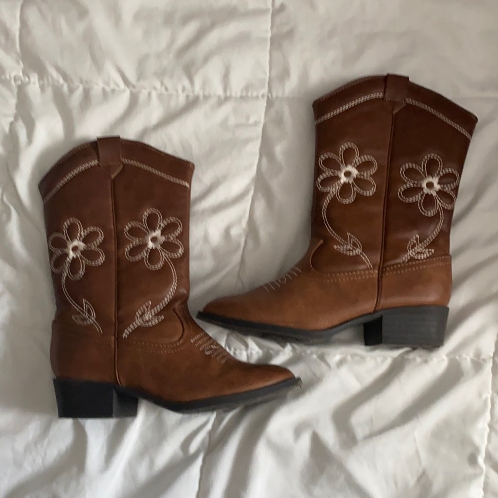 Girls cowboy boots